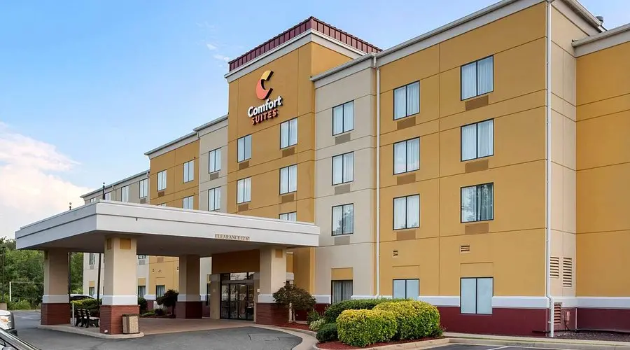 Comfort Suites